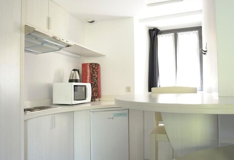 Отель Hôtel Spa La Truite Dorée