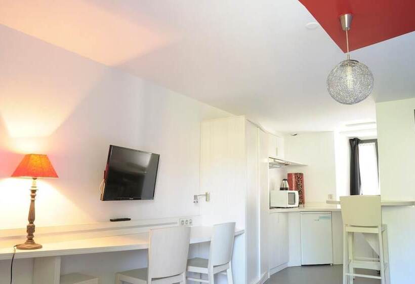 Отель Hôtel Spa La Truite Dorée