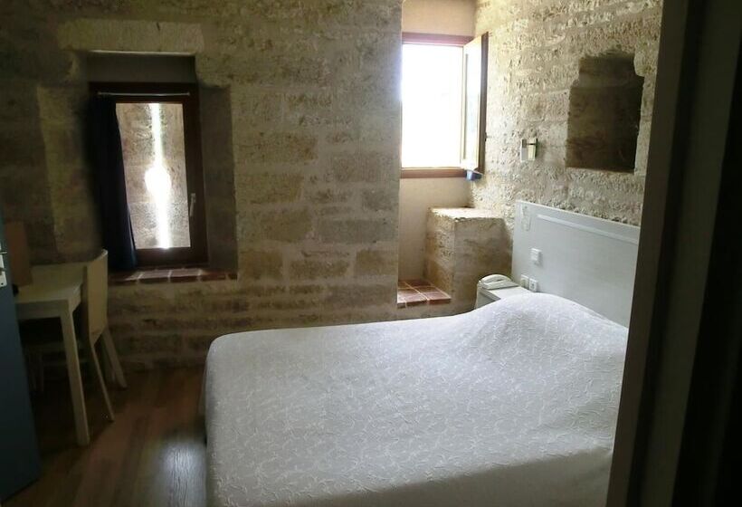 Отель Hôtel Spa La Truite Dorée