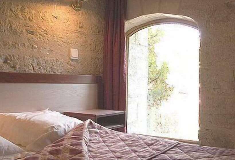 Отель Hôtel Spa La Truite Dorée