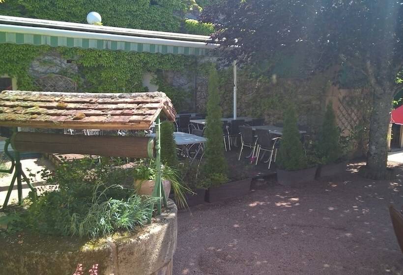 Hôtel Restaurant Bar Du Commerce   Kb Hotel Group