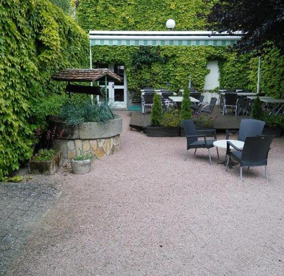 Hôtel Restaurant Bar Du Commerce   Kb Hotel Group