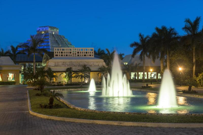 فندق Iberostar Selection Paraíso Maya Suites