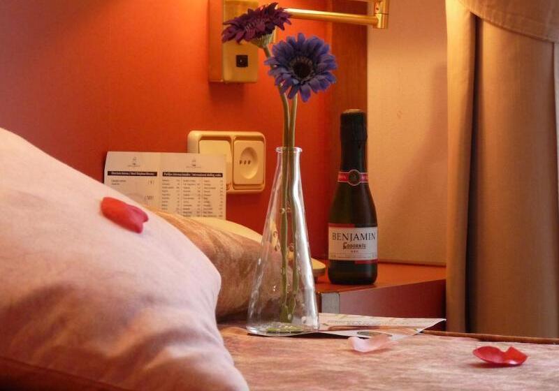 هتل Jardin de Aranjuez