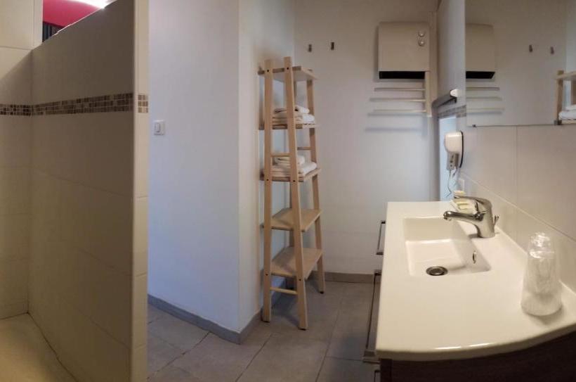 فندق Hôtel Restaurant La Source