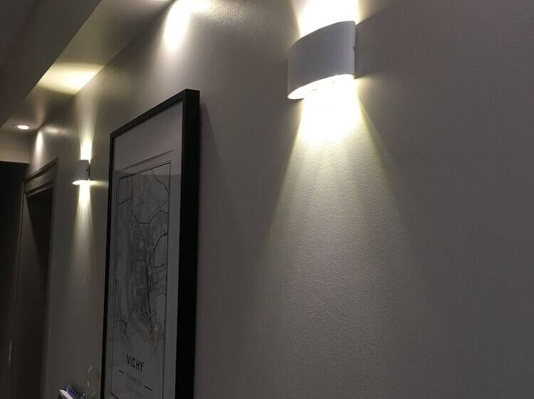 בית מלון כפרי Le Biarritz  Vichy