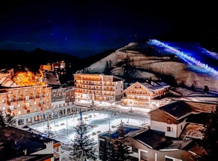 בית מלון כפרי Le Chalet Suisse