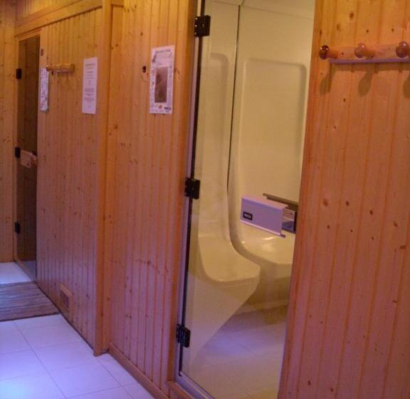 בית מלון כפרי Le Chalet Suisse