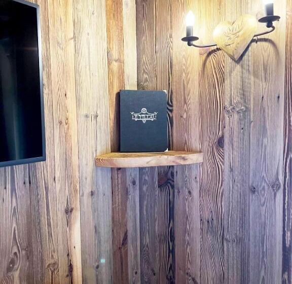 Отель Le Tillau