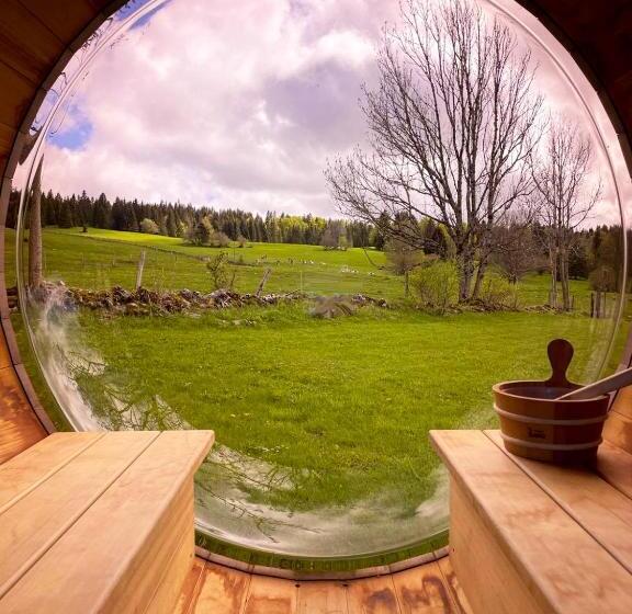 Отель Le Tillau