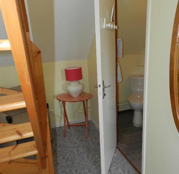 ホテル Hôtel Le Vivier Wissant   Centre Village   Côte D Opale   Baie De Wissant   2caps