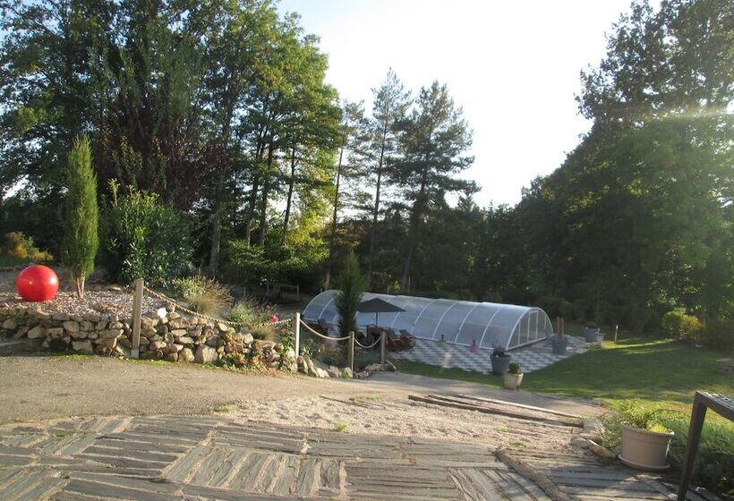 בית מלון כפרי Les Gravades