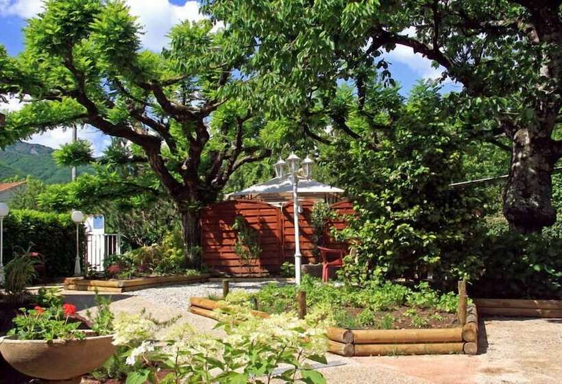 בית מלון כפרי Les Marronniers