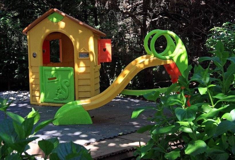 בית מלון כפרי Les Marronniers