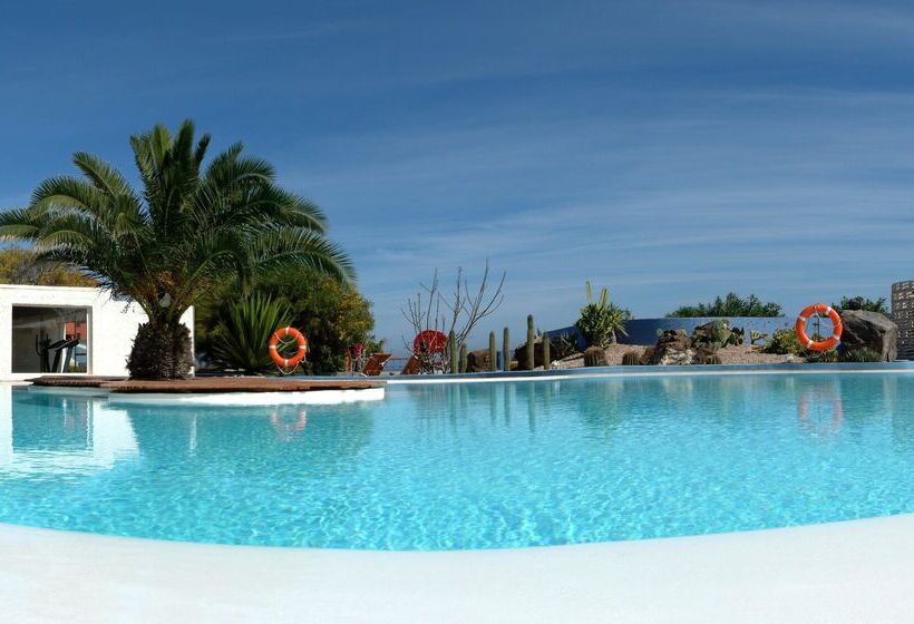 Отель Livvo Risco Del Gato Suites