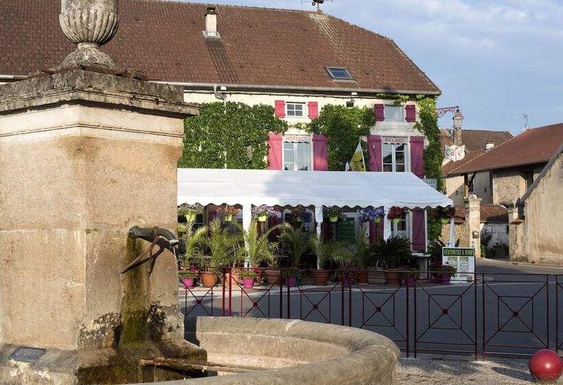 فندق Logis Auberge De La Fontaine
