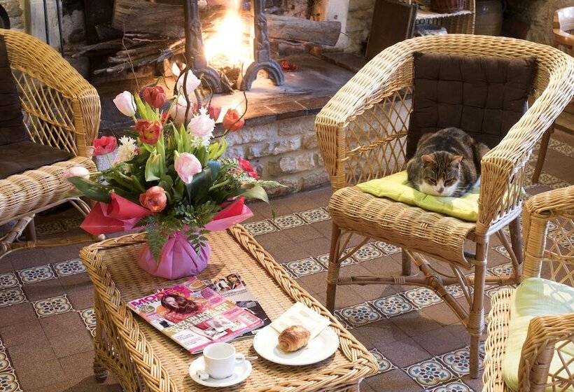 فندق Logis Auberge De La Fontaine