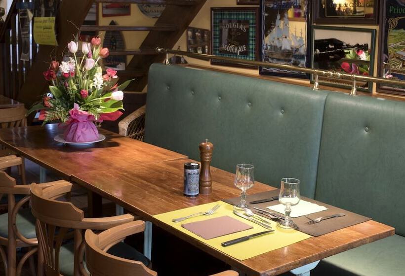 فندق Logis Auberge De La Fontaine