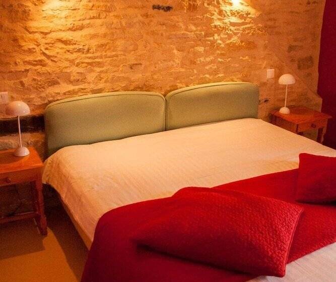 فندق Logis Auberge De La Fontaine