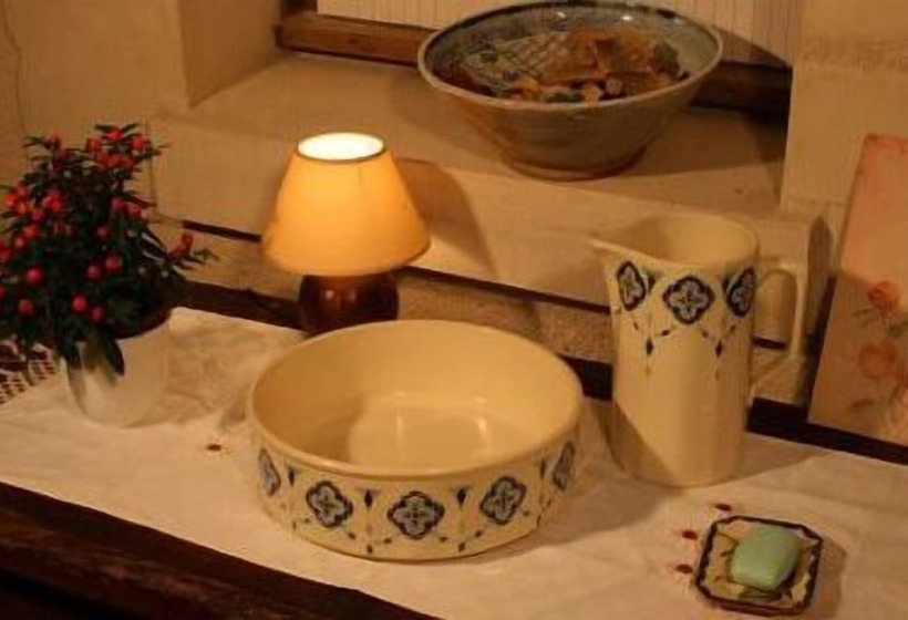 Отель Logis Auberge Le Colombien Hôtel Et Restaurant