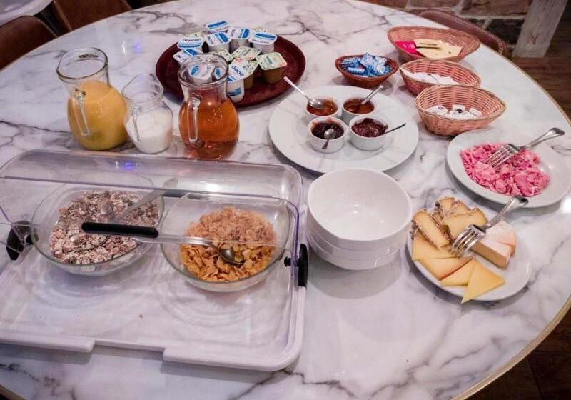 בית מלון כפרי Logis La Chaumiere Saintmaurice