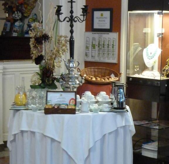 בית מלון כפרי Logis Le Midland