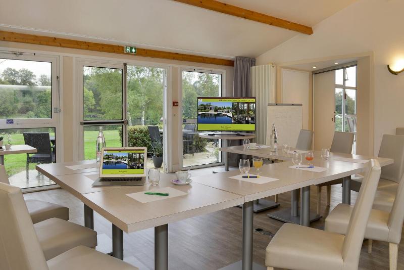 Отель Logis Hôtel Val De Vienne