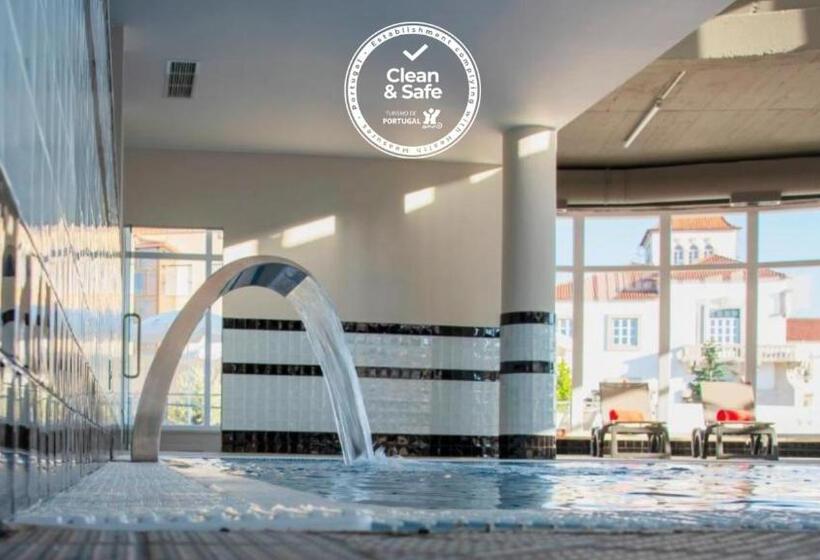 Luna Hotel de Tábua