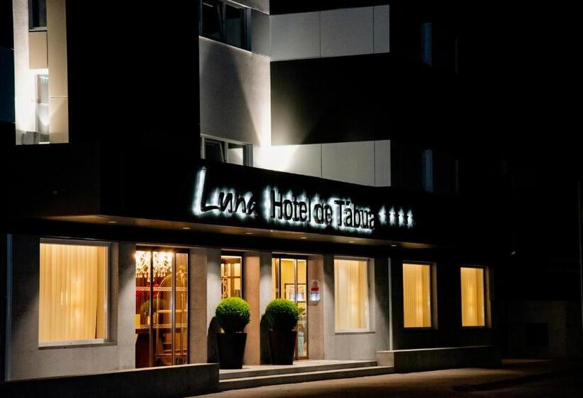 Luna Hotel de Tábua