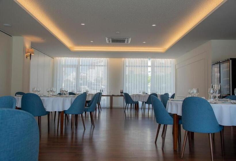 Luna Hotel de Tábua