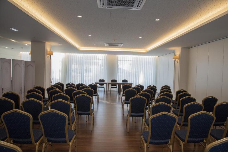 Luna Hotel de Tábua