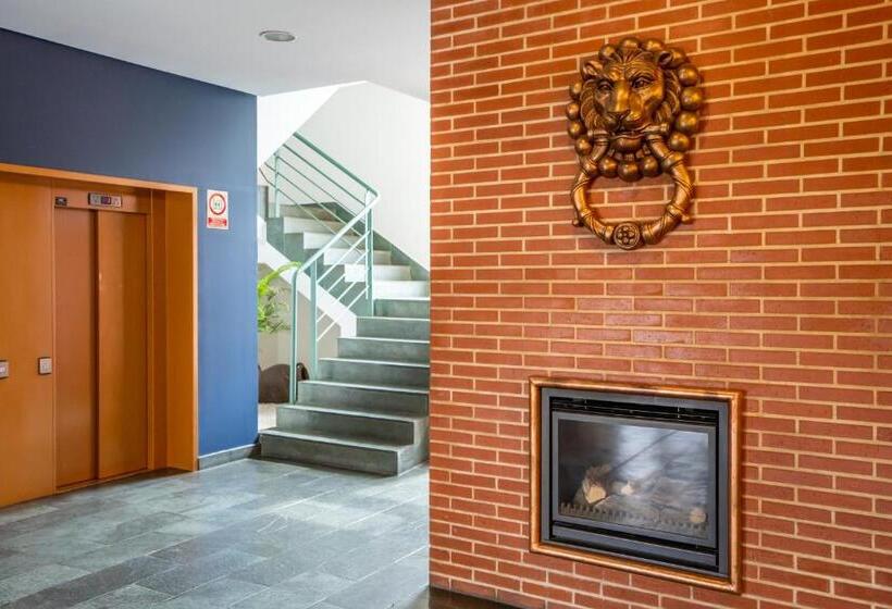 호텔 Posadas De Espana Malaga