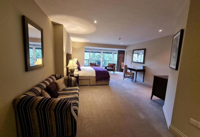 فندق Powdermills Country House