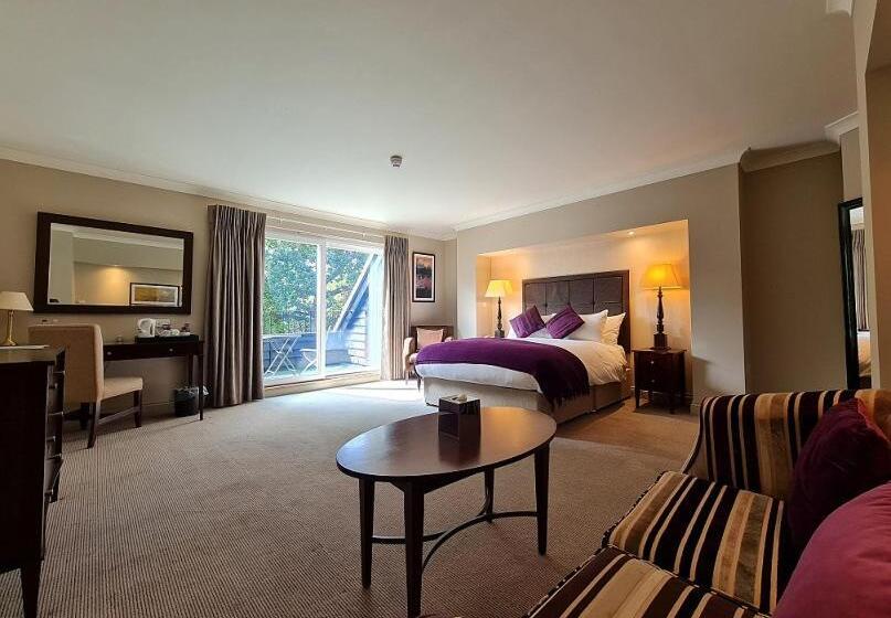 فندق Powdermills Country House