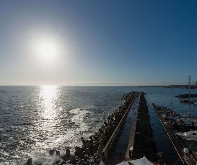 Radisson Collection Hotel, Waterfront Cape Town