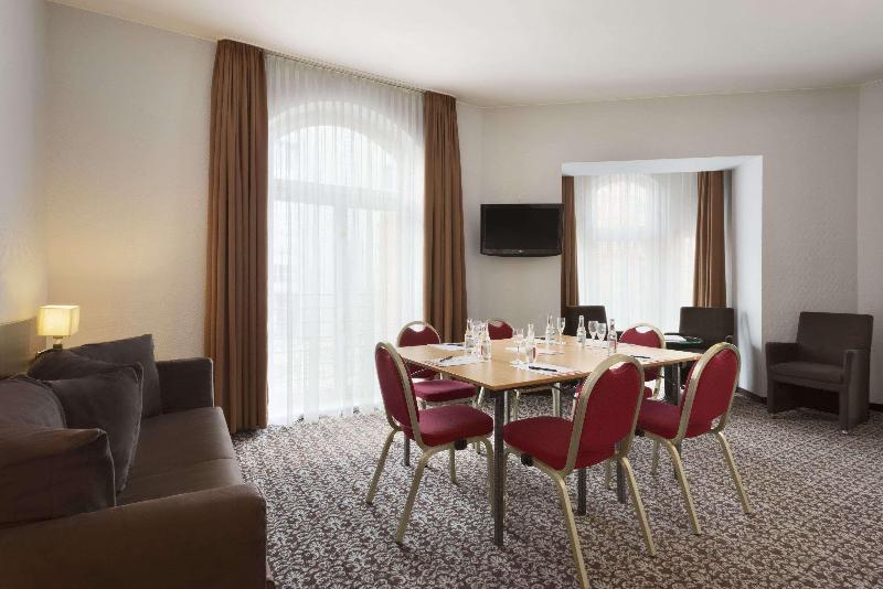 فندق Ramada By Wyndham Frankfurt Central Station