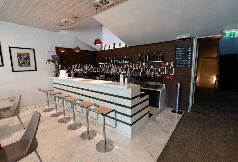 ホテル Ristorante I Castelli