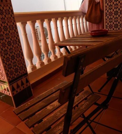 Отель Rompeolas Playa