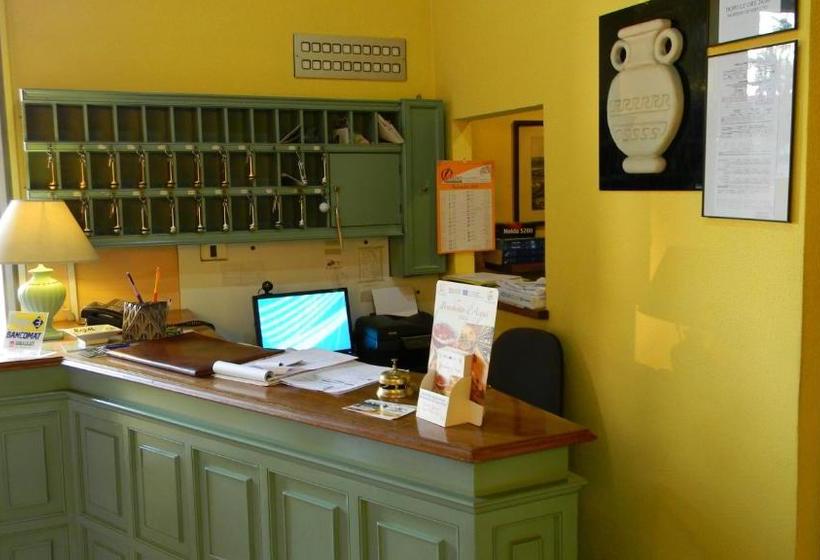 호텔 Albergo Royal