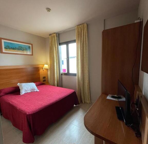 Отель Sant Celoni