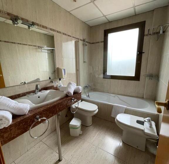 Отель Sant Celoni