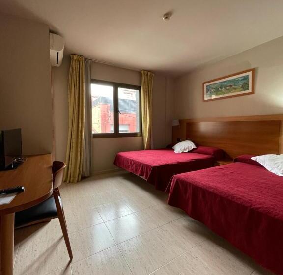 Отель Sant Celoni