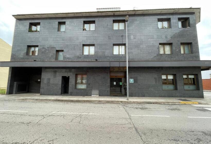 Отель Sant Celoni