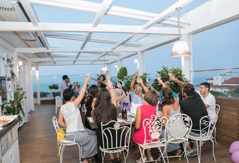 ホテル Select Suites & Spa Apartments