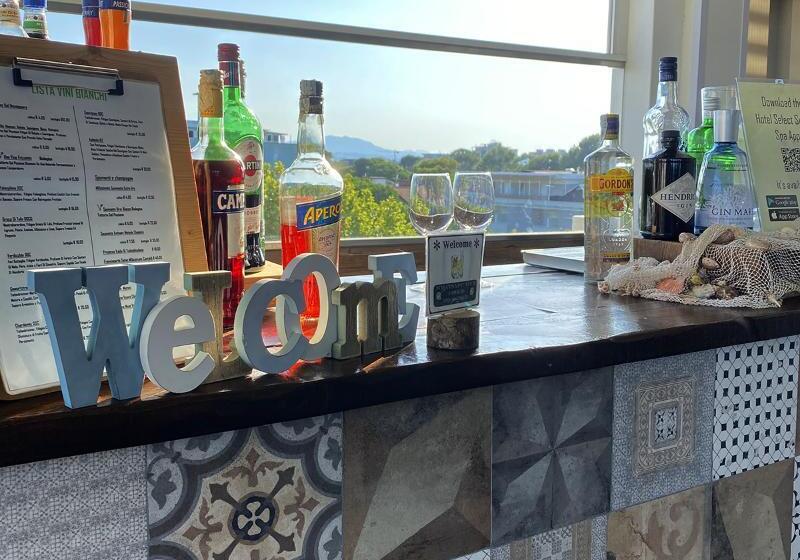 ホテル Select Suites & Spa Apartments