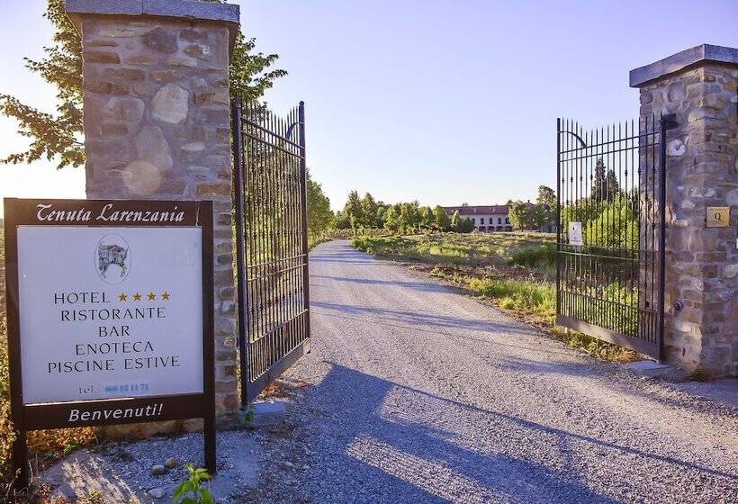 Отель Tenuta Larenzania