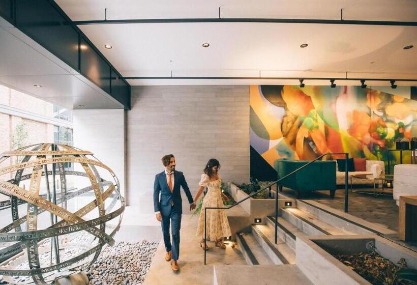 호텔 The Clancy Autograph Collection