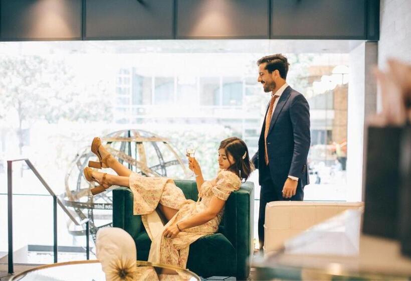 호텔 The Clancy Autograph Collection