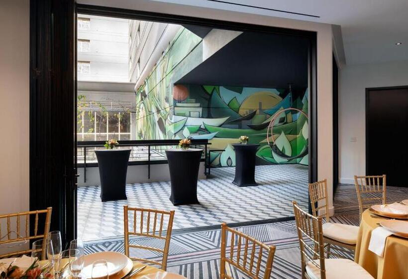 호텔 The Clancy Autograph Collection