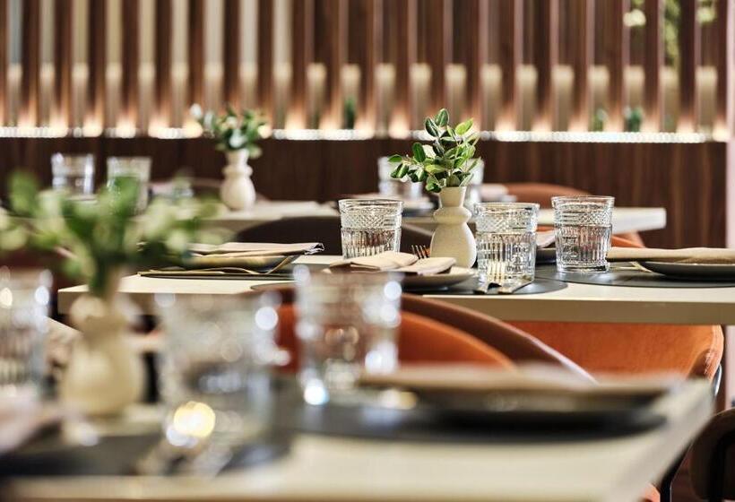 هتل The Westin Warsaw